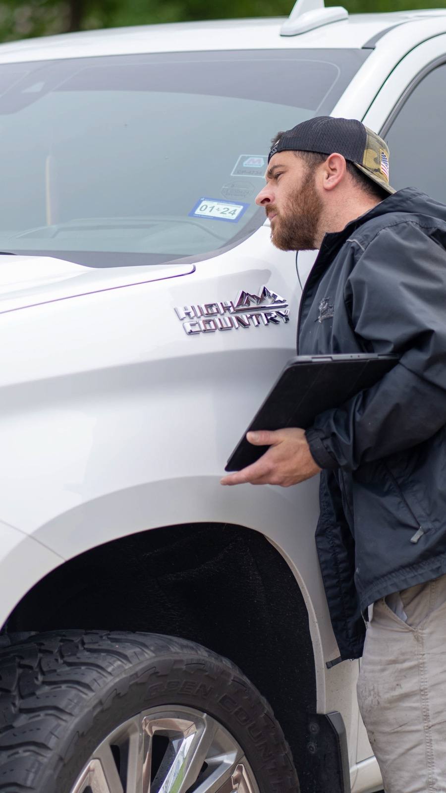 Panel check before the car comes inside.